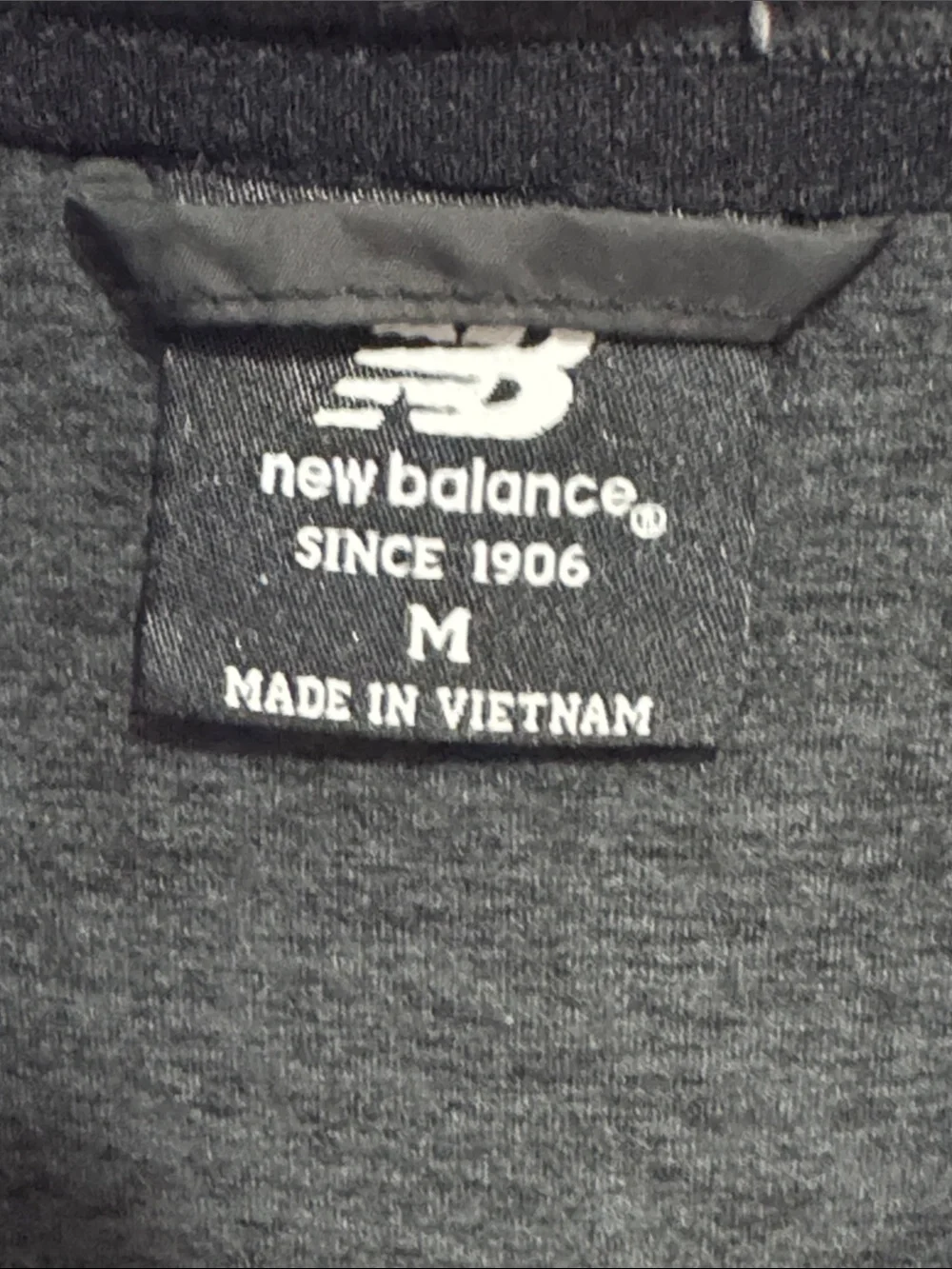New Balance Men’s M Gray Quilted Front Full Zip Athletic Jacket